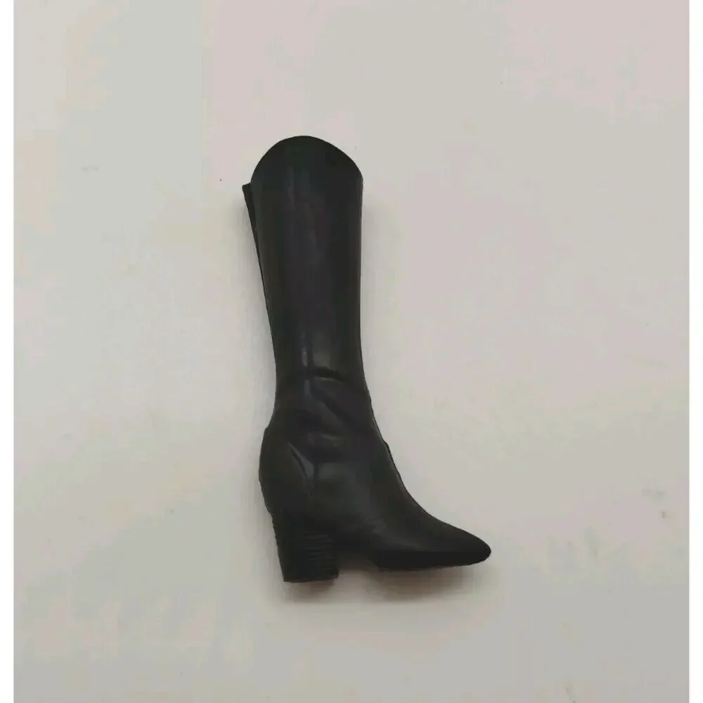 1 -Mattel Barbie Doll Fashionistas Fashion Fever BLACK TALL SKINNY BOOT - 1 Boot